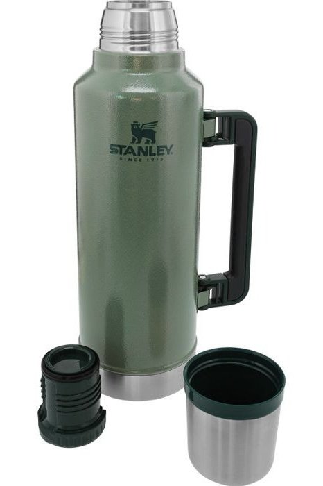 Stanley Classic 1.9 Litre Rugged Ram Outdoors